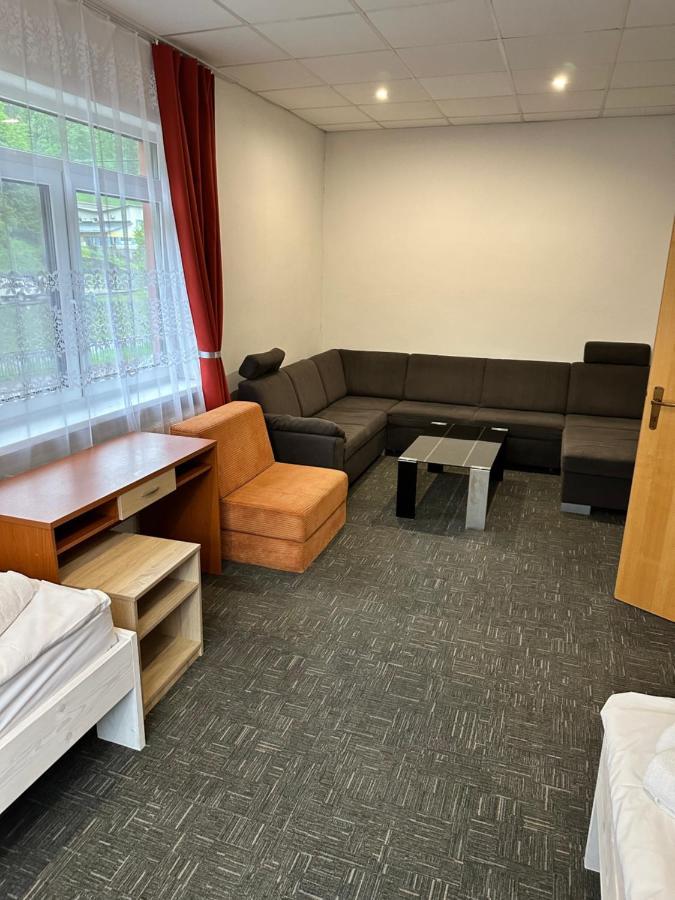 Penzion Michaela Vyhne Exteriör bild