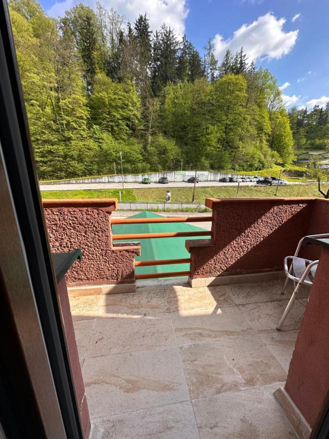 Penzion Michaela Vyhne Exteriör bild