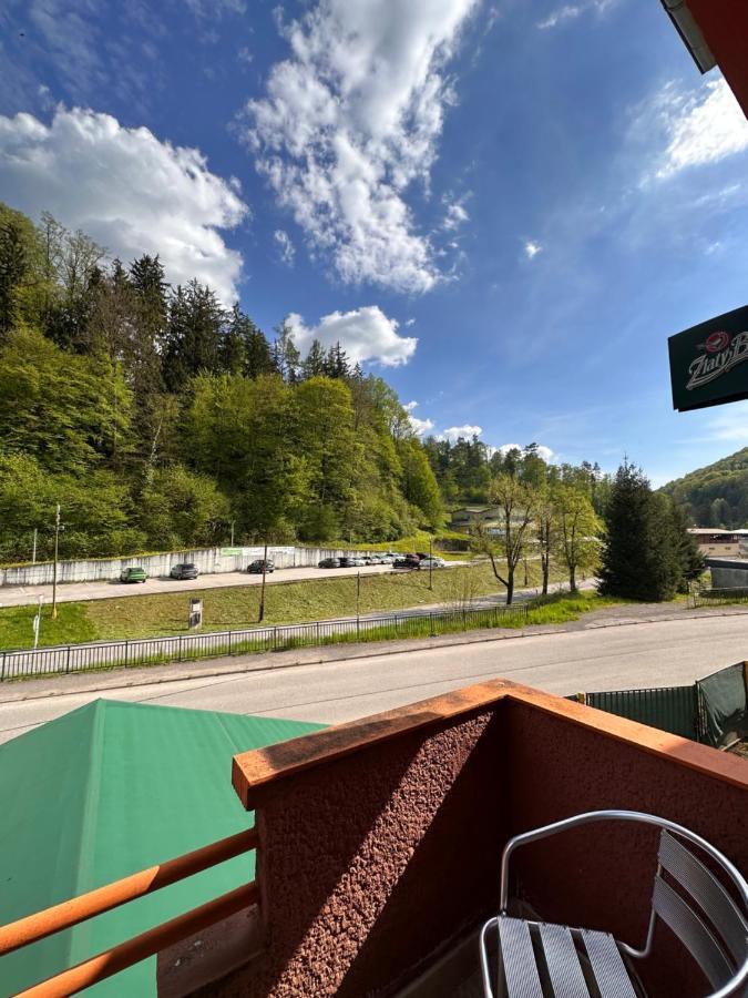 Penzion Michaela Vyhne Exteriör bild